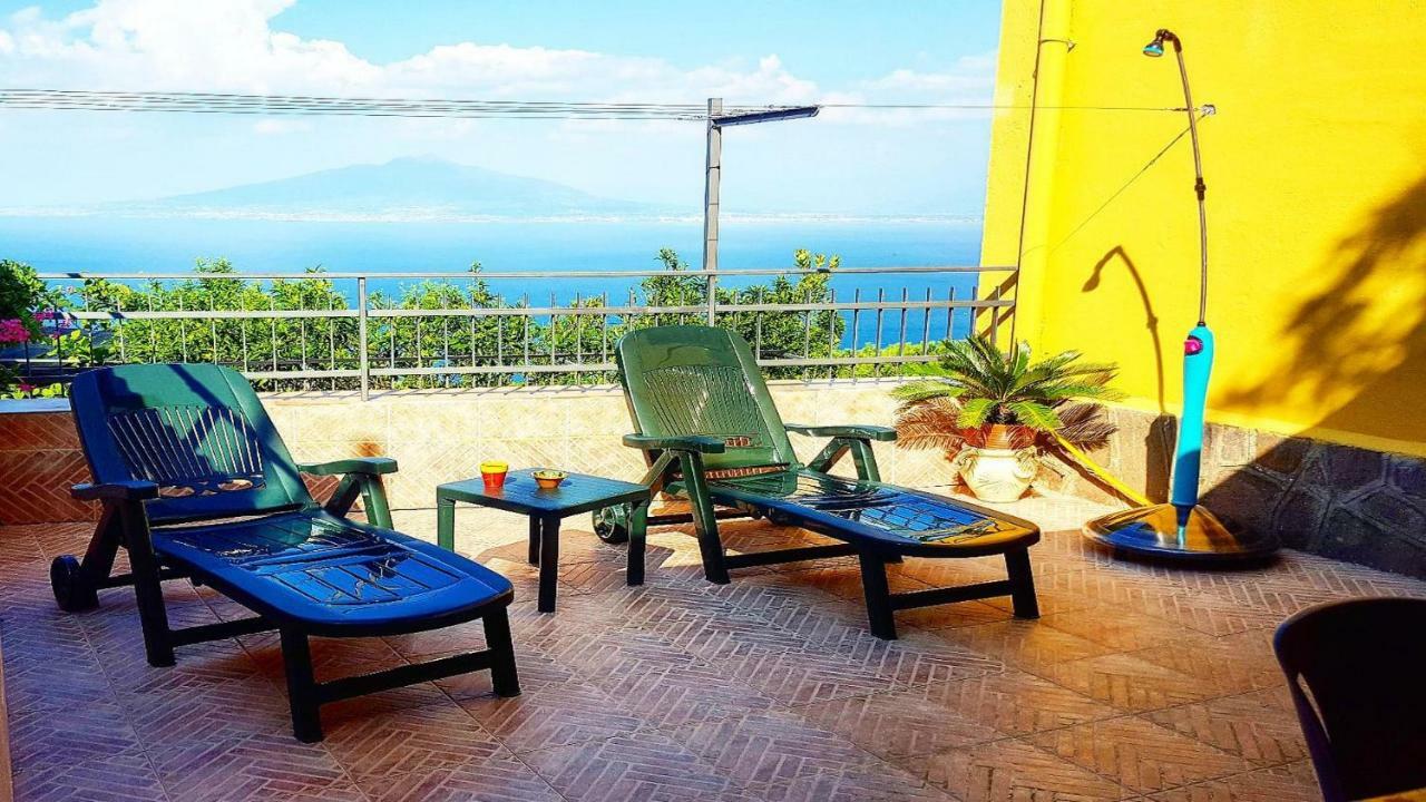 Апартаменты La Rosa Del Sud - De Vivo Realty Сорренто Экстерьер фото