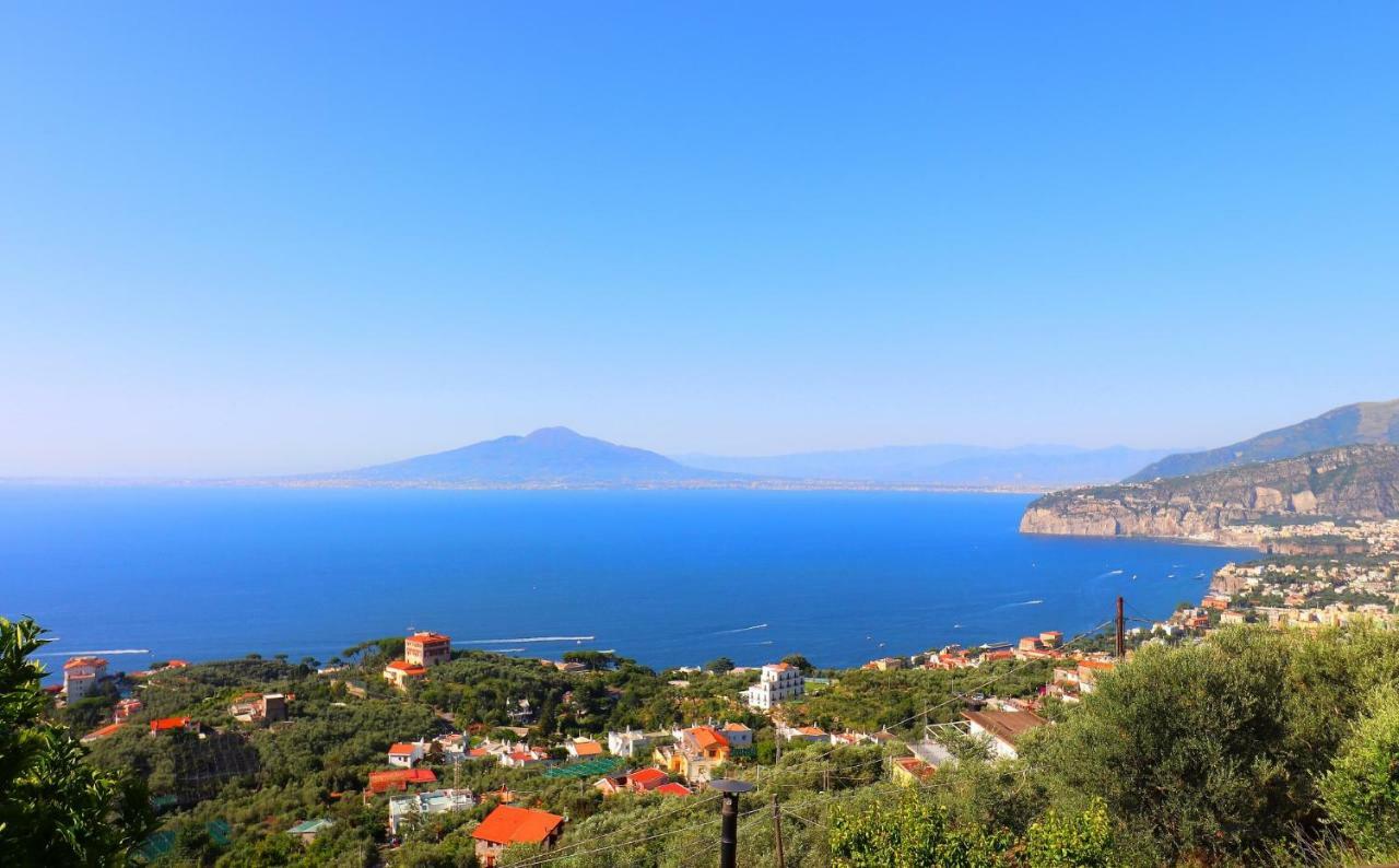 Апартаменты La Rosa Del Sud - De Vivo Realty Сорренто Экстерьер фото
