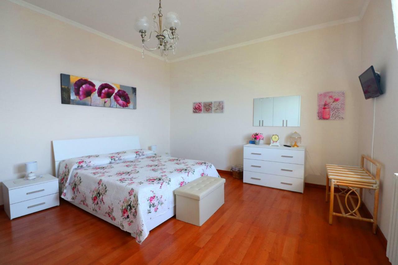 Апартаменты La Rosa Del Sud - De Vivo Realty Сорренто Экстерьер фото